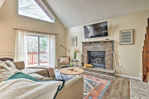 Chic Tobyhanna Cabin Near Golf, Ski and Fishing